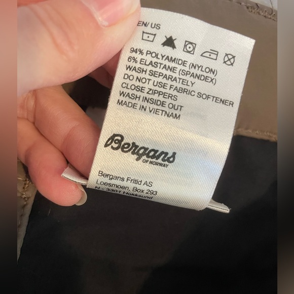 Bergans of Norway Women’s “Utne Lady Shorts”, Brown with Salmon Pink Contrast. - Picture 6 of 8